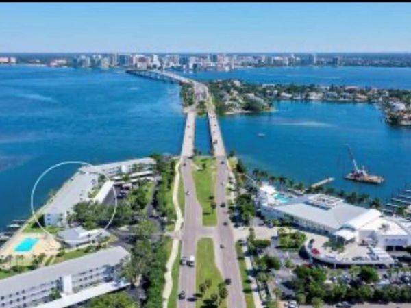 775 JOHN RINGLING BOULEVARD , Unit 24, SARASOTA, FL 34236