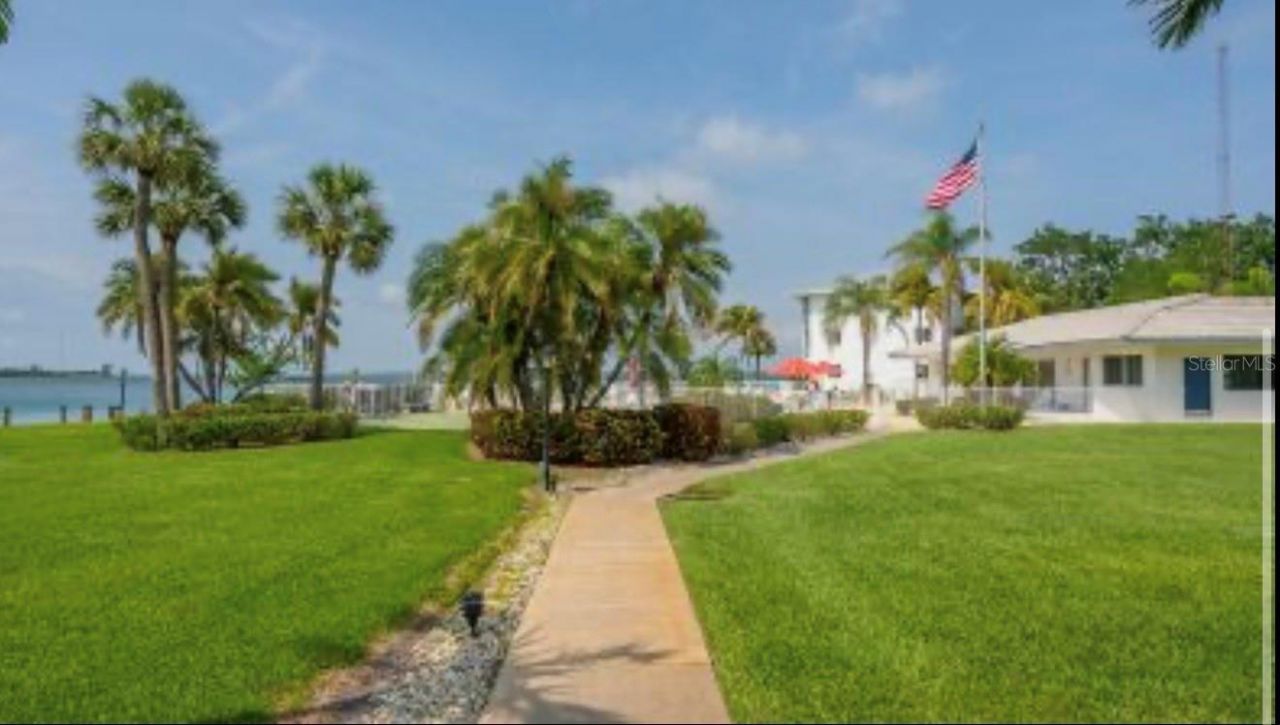 775 John Ringling Boulevard , Unit 24, Sarasota, FL 34236 Photo