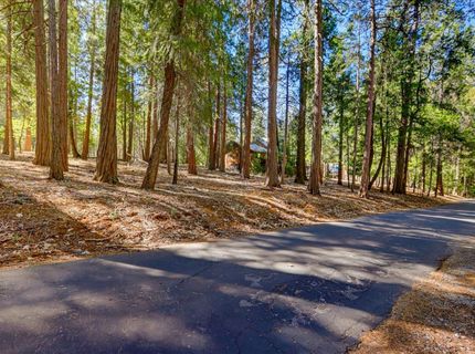 13184 Quaker Hill Cross Rd, Nevada City, CA 95959 Photo
