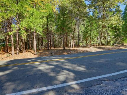 13184 Quaker Hill Cross Rd, Nevada City, CA 95959 Photo