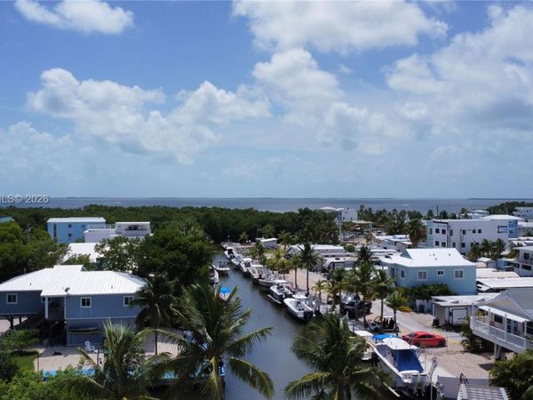 21 Harbor Dr , Key Largo, FL 33037