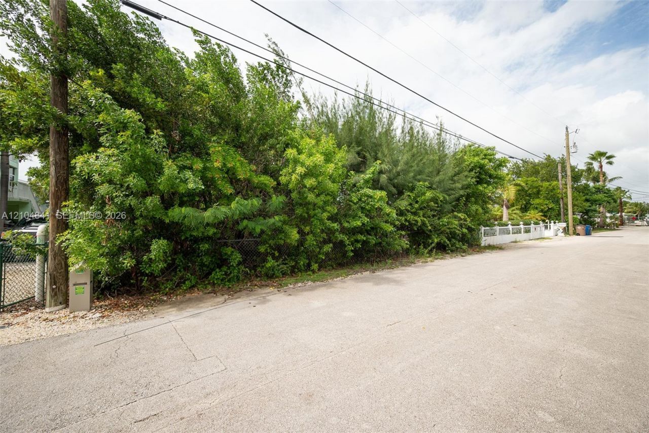 21 Harbor Dr , Key Largo, FL 33037 Photo