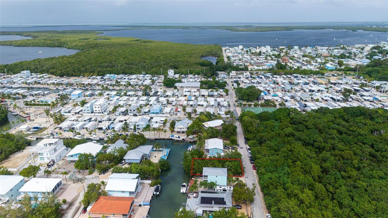 21 Harbor Dr , Key Largo, FL 33037 Photo