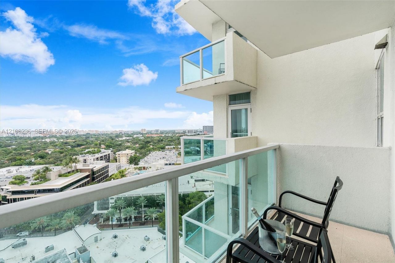 2889 Mcfarlane Rd , Unit 1513, Miami, FL 33133 Photo