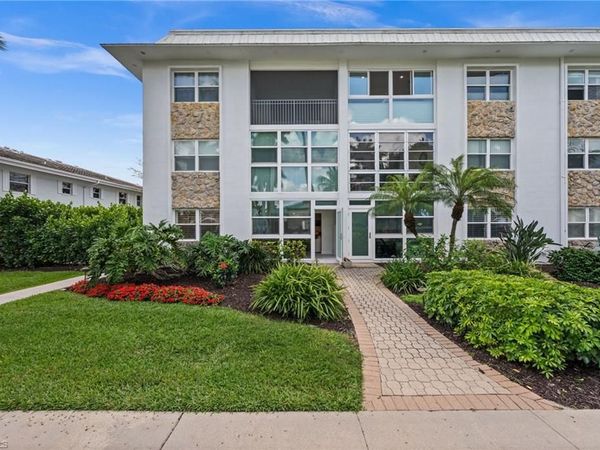 1021 3rd ST S, Unit 110, NAPLES, FL 34102