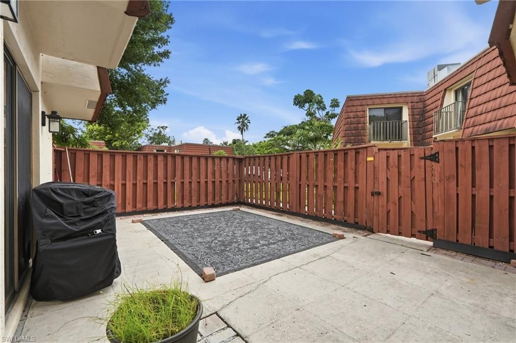 5205 Cedarbend Dr , Unit 2, Fort Myers, FL 33919 Photo