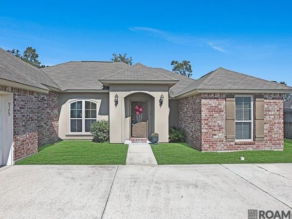 9175 Yellowfin Dr, Denham Springs, LA 70726