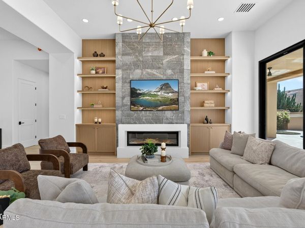 9135 E TARANTINI Lane, Scottsdale, AZ 85260