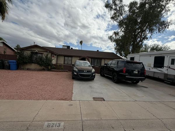 6213 W BERKELEY Road, Phoenix, AZ 85035