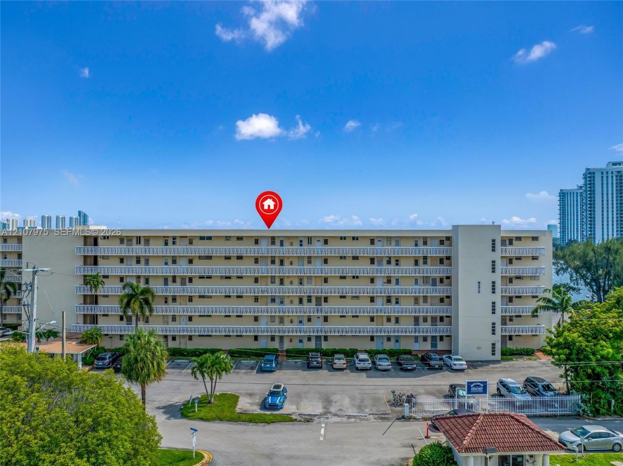 2910 Point East Dr, Unit M108, Aventura, FL 33160 Photo