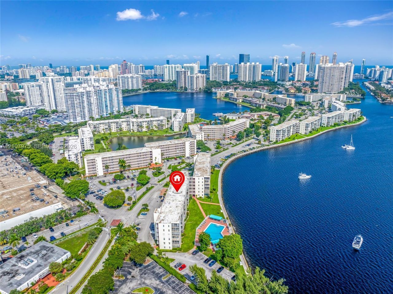 2910 Point East Dr, Unit M108, Aventura, FL 33160 Photo