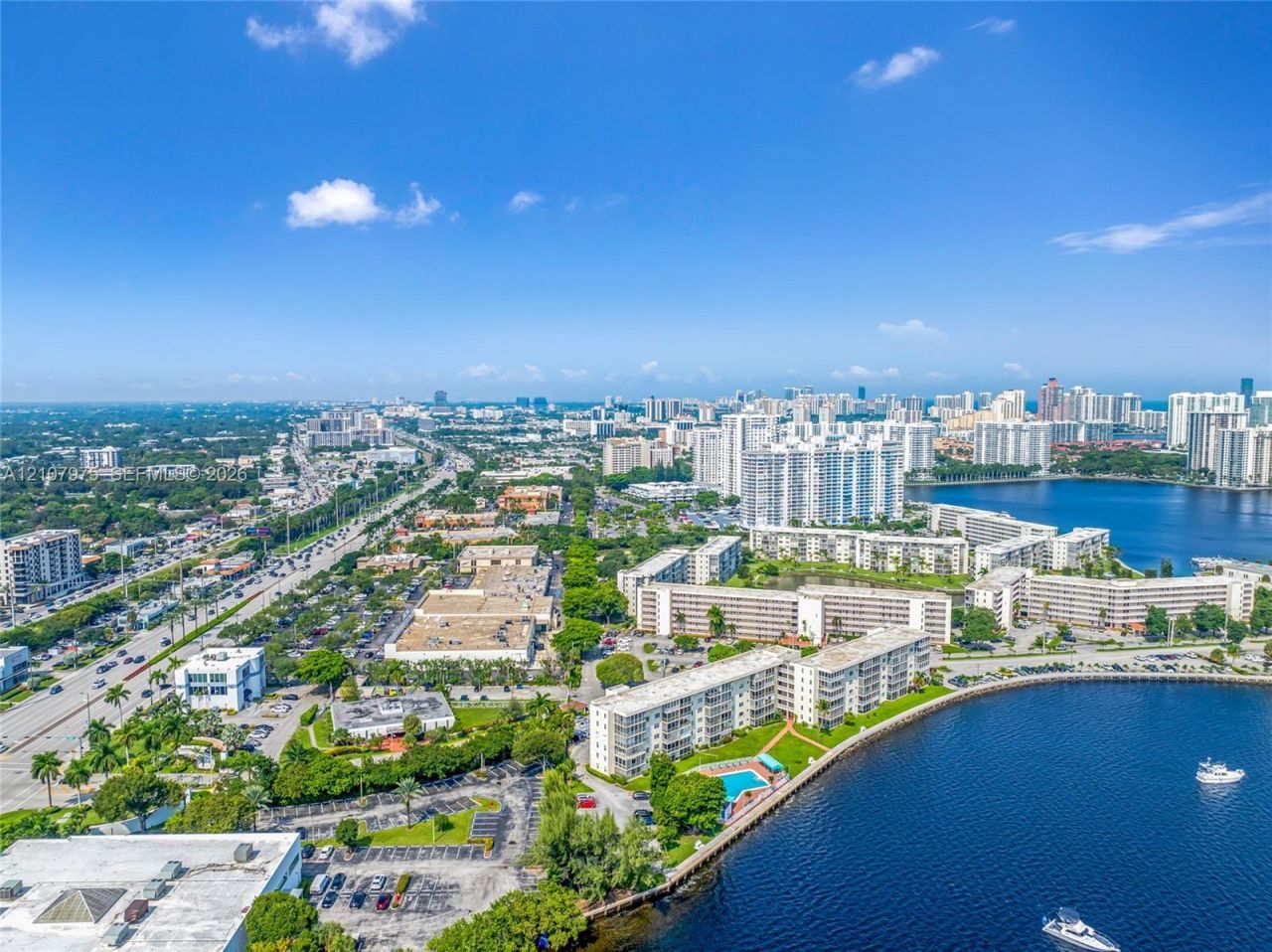 2910 Point East Dr, Unit M108, Aventura, FL 33160 Photo