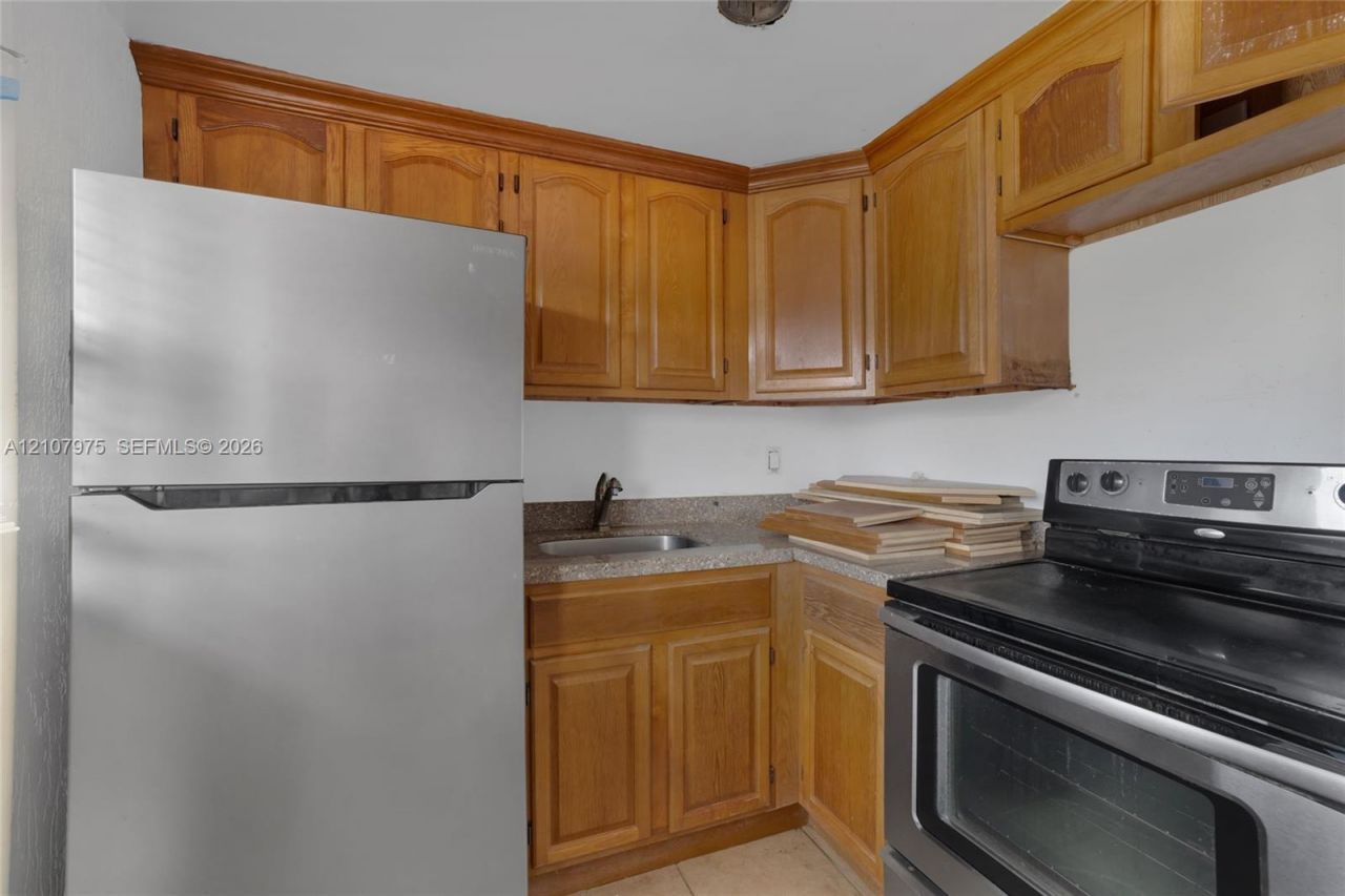 2910 Point East Dr, Unit M108, Aventura, FL 33160 Photo