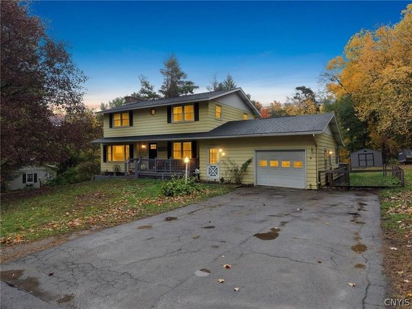 104 Sleepy Hollow Road , Chittenango, NY 13037
