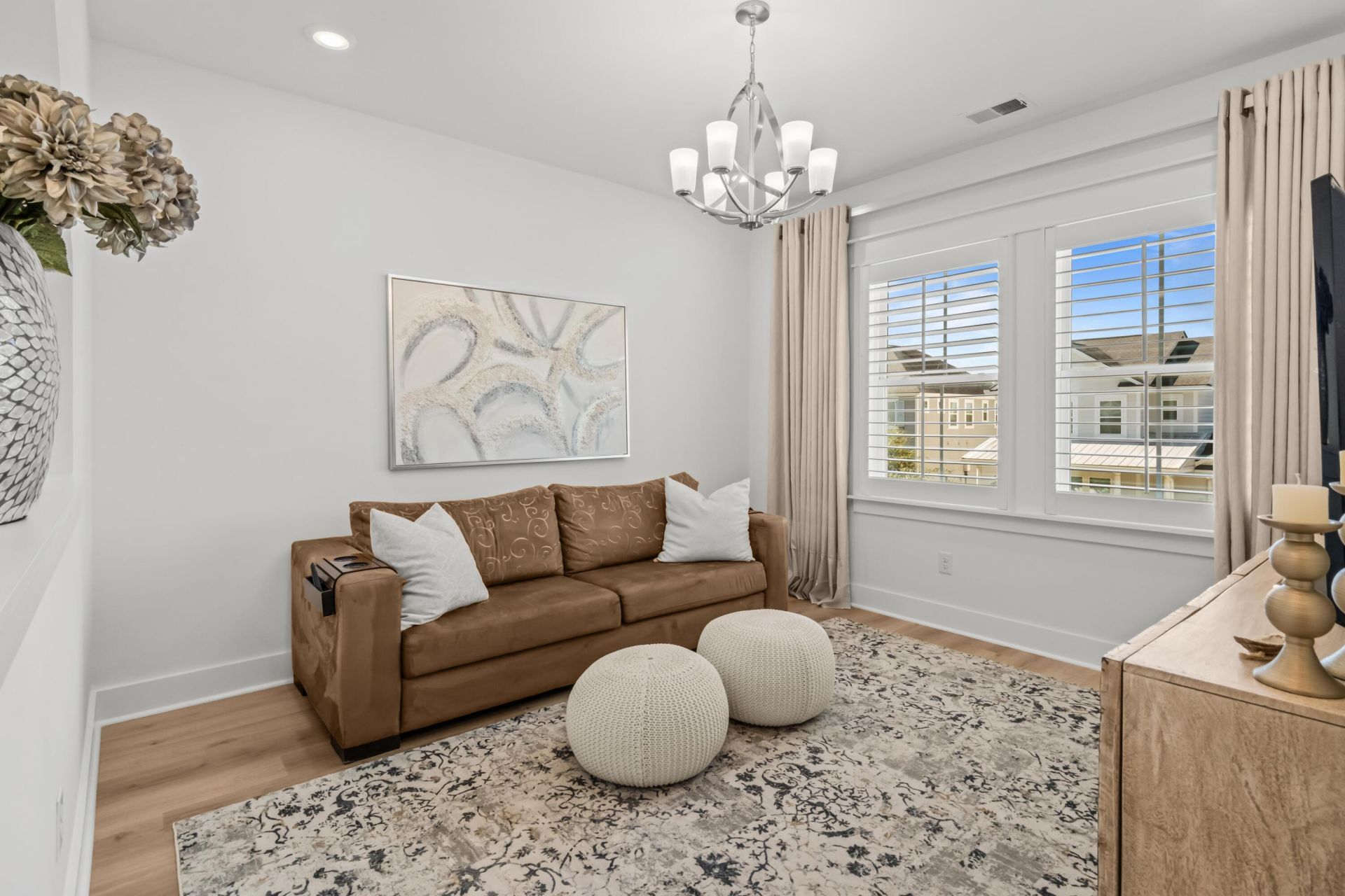 3857 Maidstone Drive Photo 32