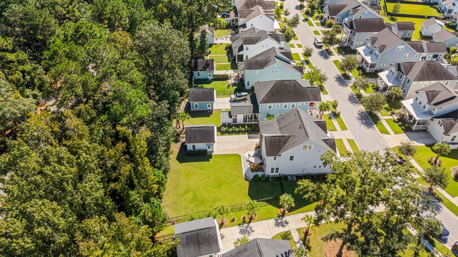 3857 Maidstone Drive Photo 69