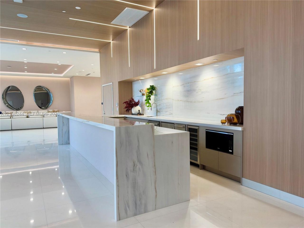 1170 E Hallandale Beach Blvd, Unit 605, Hallandale Beach, FL 33009 Photo