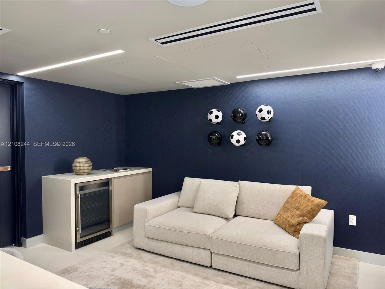 1170 E Hallandale Beach Blvd, Unit 605, Hallandale Beach, FL 33009 Photo