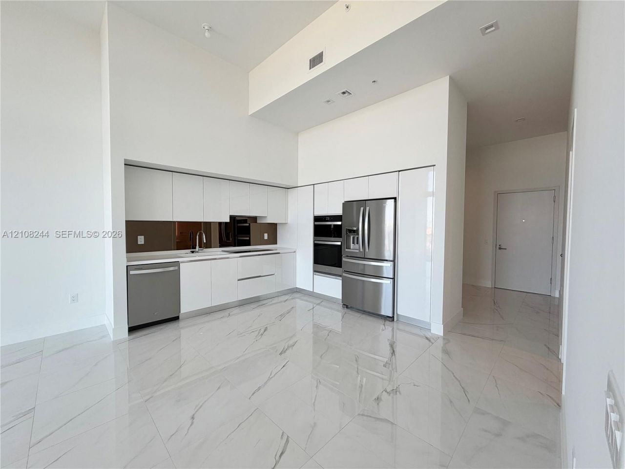 1170 E Hallandale Beach Blvd, Unit 605, Hallandale Beach, FL 33009 Photo