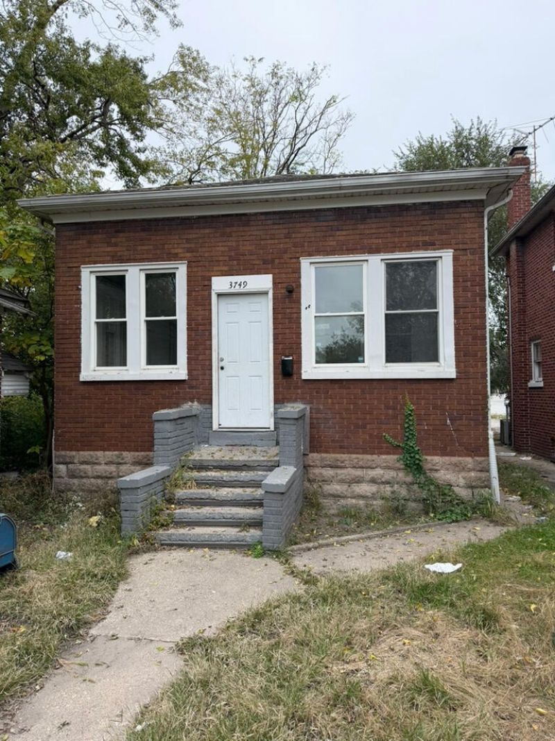 3749 Washington Street, Gary, IN 46408 Main Photo