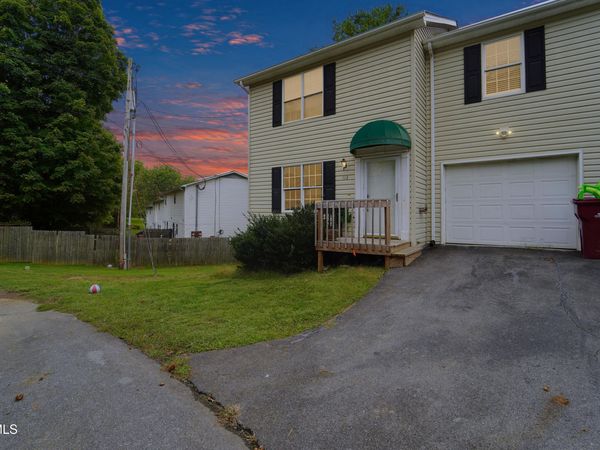 118 Glenstone Court, Unit 118, Johnson City, TN 37601