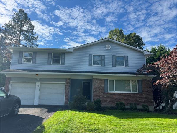 40 Pittoni Drive , Commack, NY 11725