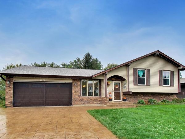63 Lockman Circle, Elgin, IL 60123