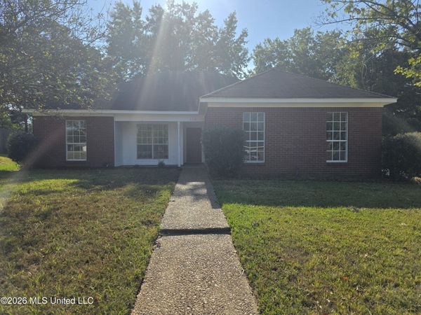110 Eastwood Drive, Madison, MS 39110