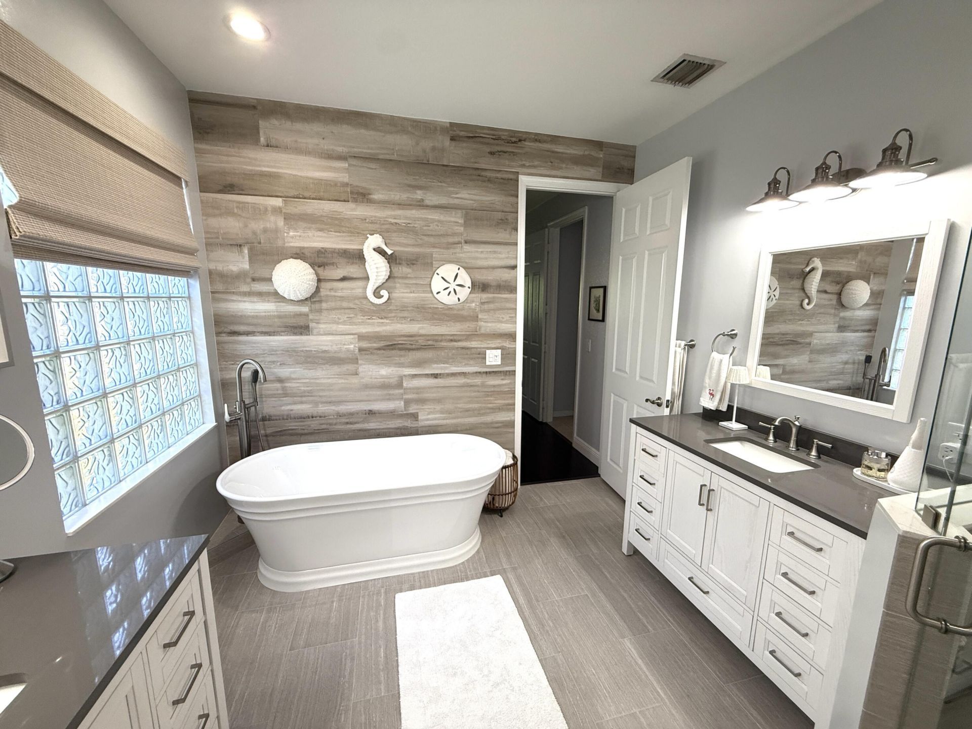 2310 Sapphire Circle, West Palm Beach, FL 33411 Photo