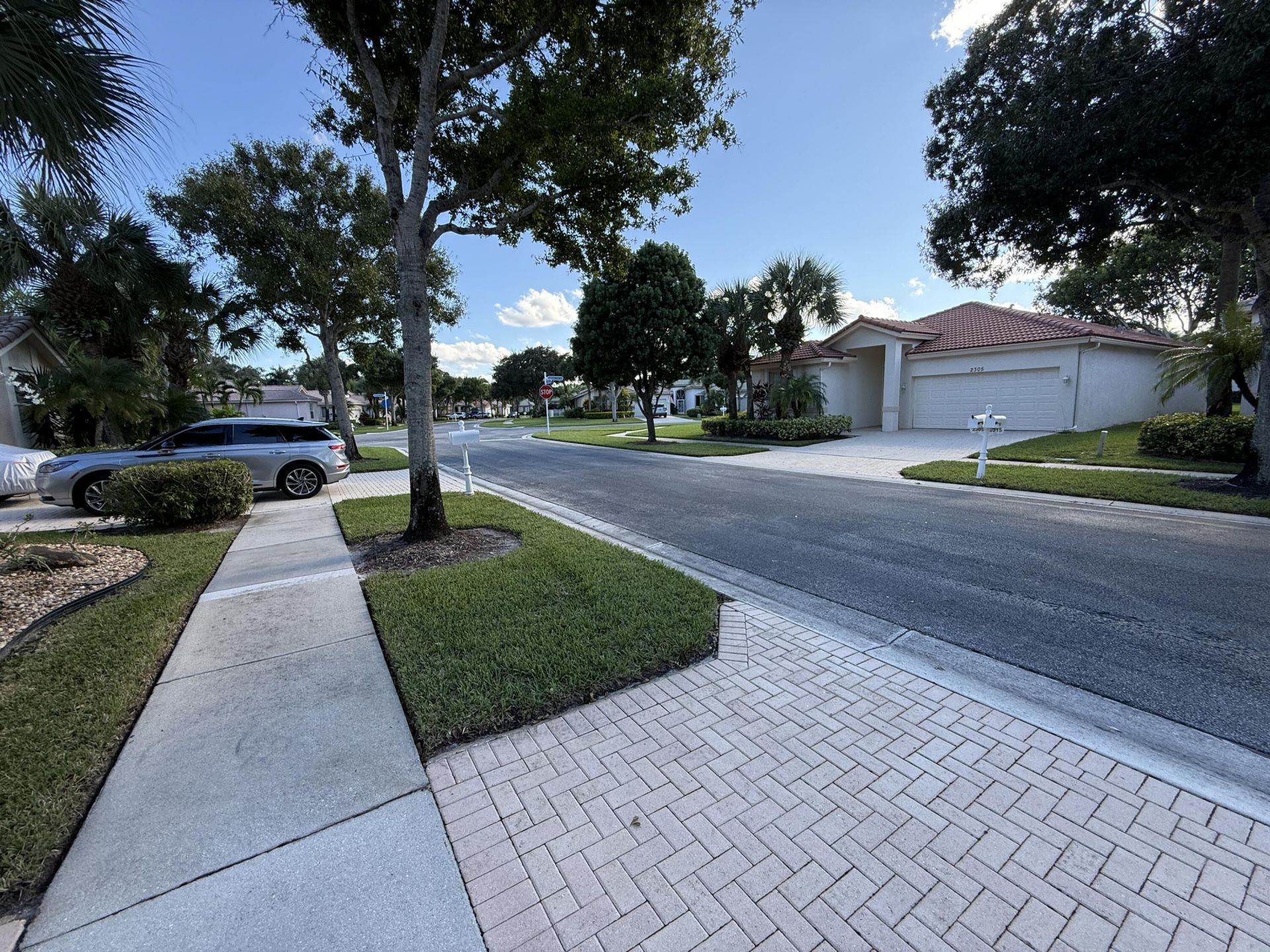 2310 Sapphire Circle, West Palm Beach, FL 33411 Photo