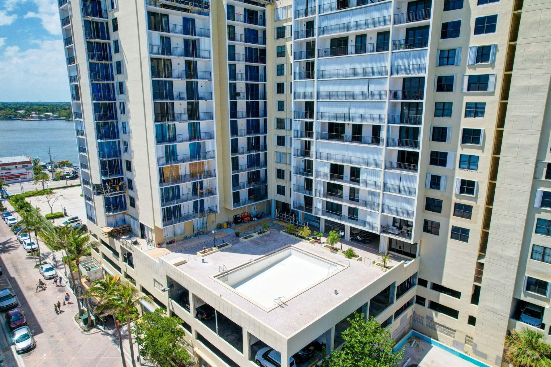 322 Buchanan Street, Unit 1411, Hollywood, FL 33019 Photo