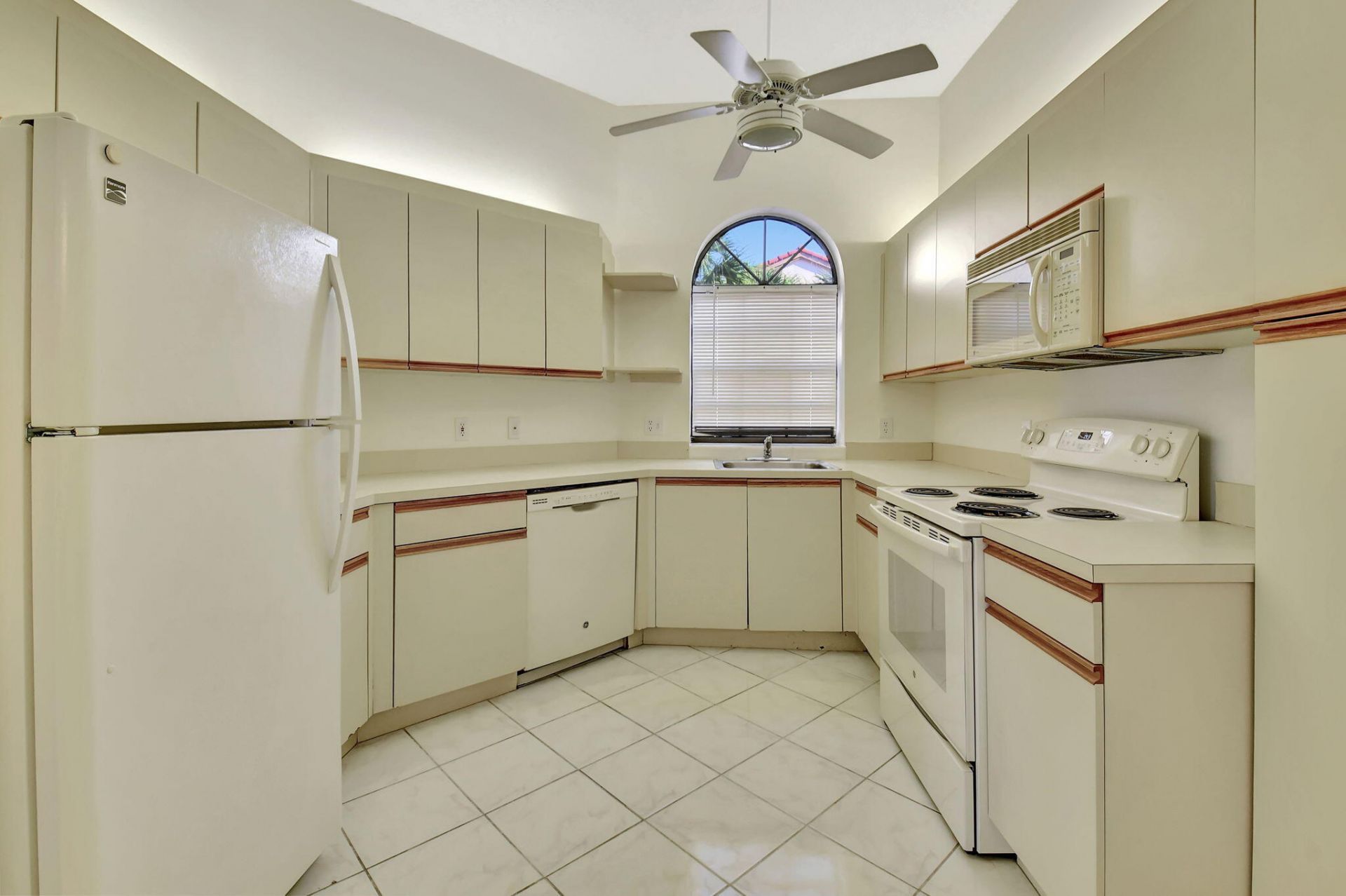 5195 Europa Drive, Unit M, Boynton Beach, FL 33437 Photo