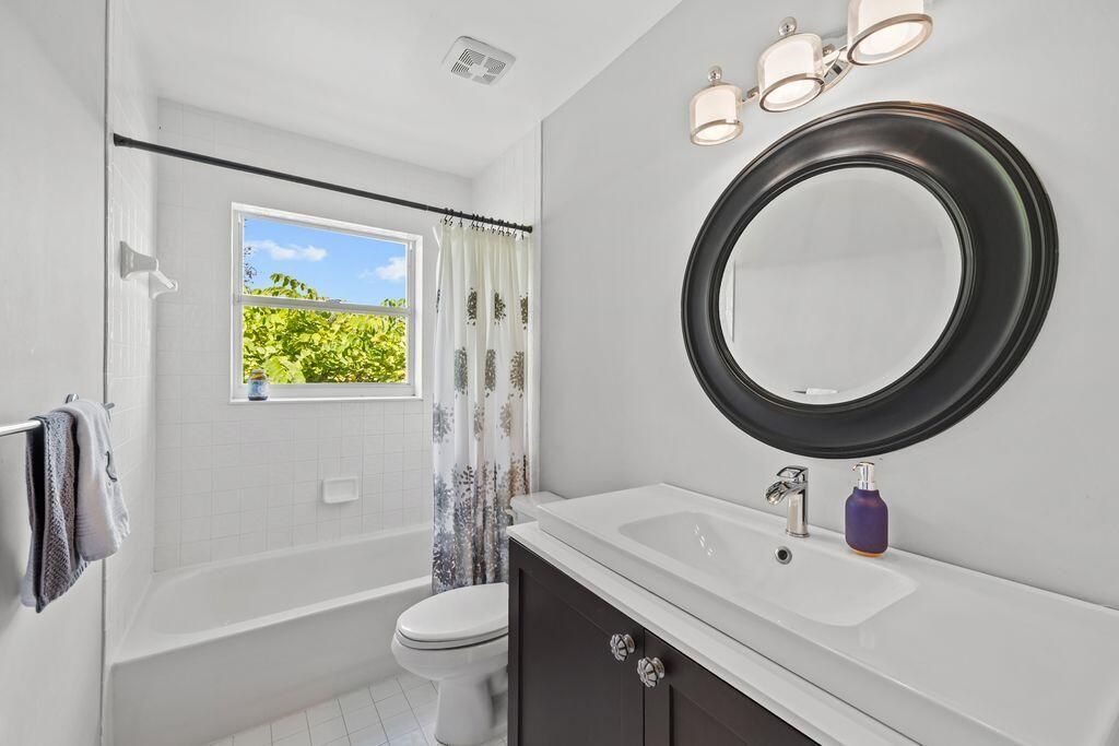 1695 S Club Drive, Wellington, FL 33414 Photo