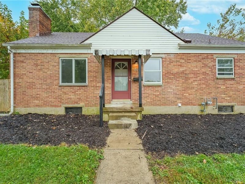 520 Earnshaw Drive, Kettering, OH 45429 Photo 2