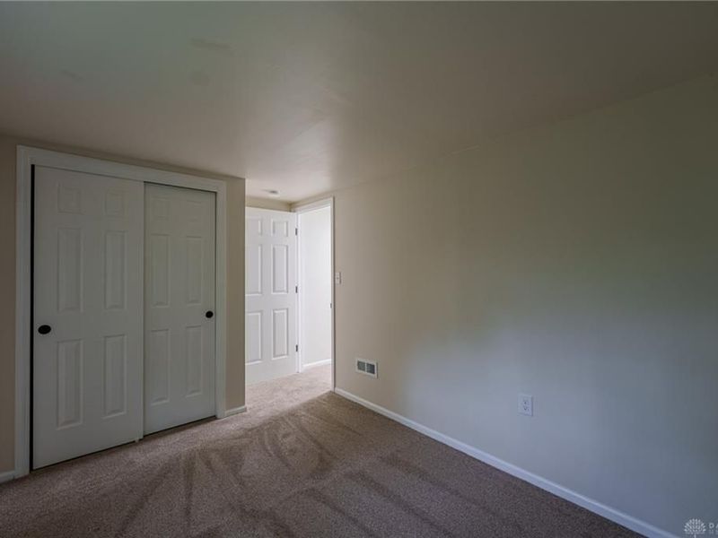 520 Earnshaw Drive, Kettering, OH 45429 Photo 23