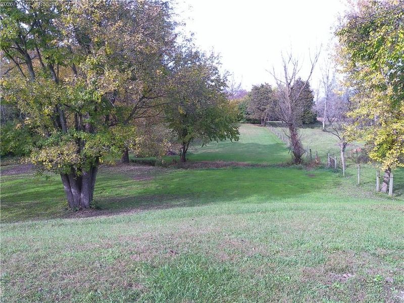 8625 Horseshoe Bn Road, Ludlow Falls, OH 45339 Photo 10