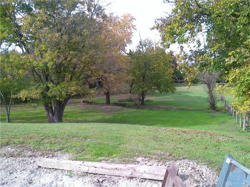 8625 Horseshoe Bn Road, Ludlow Falls, OH 45339 Photo 11