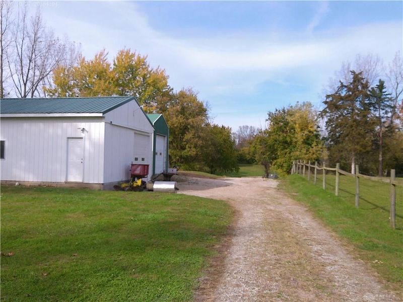 8625 Horseshoe Bn Road, Ludlow Falls, OH 45339 Photo 13