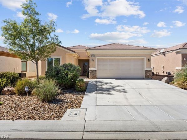 7725 Island Rail Drive, North Las Vegas, NV 89084