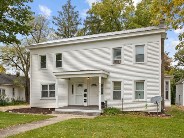 322/324 W. Washington Str W Washington Street , Marengo, IL 60152