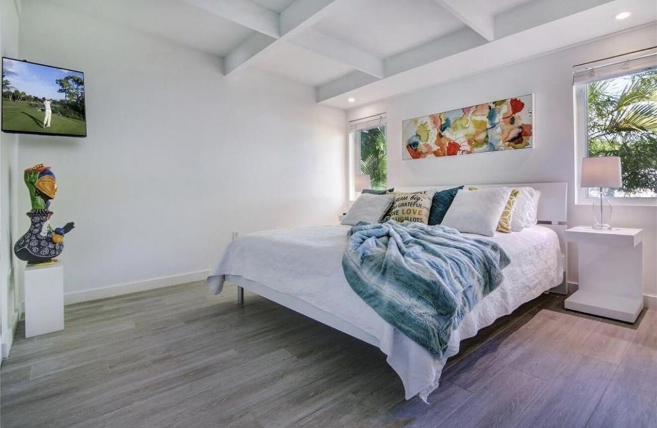 28 Pelican Drive, Fort Lauderdale, FL 33301 Photo