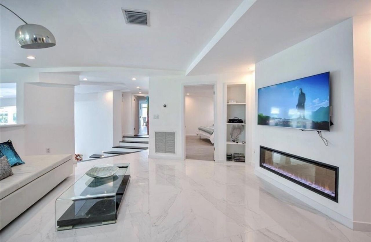 28 Pelican Drive, Fort Lauderdale, FL 33301 Photo