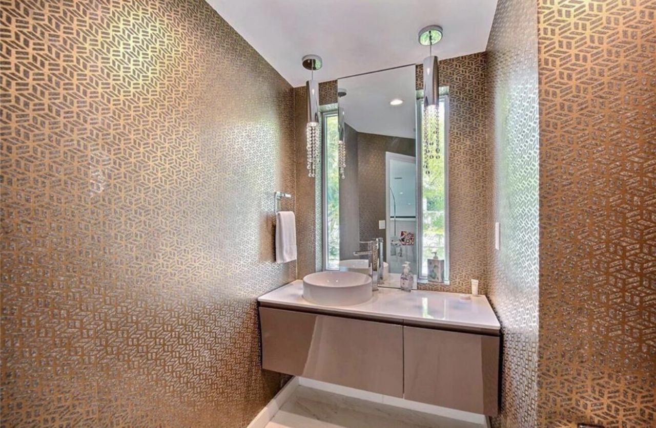 28 Pelican Drive, Fort Lauderdale, FL 33301 Photo