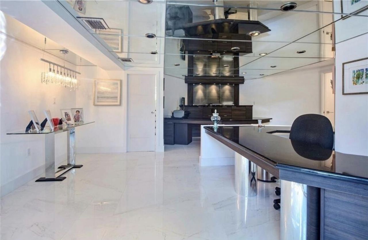 28 Pelican Drive, Fort Lauderdale, FL 33301 Photo