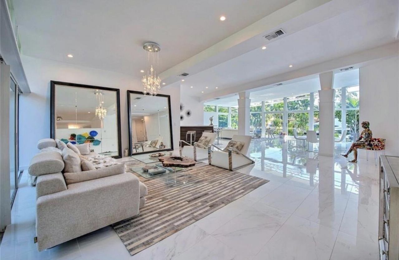 28 Pelican Drive, Fort Lauderdale, FL 33301 Photo