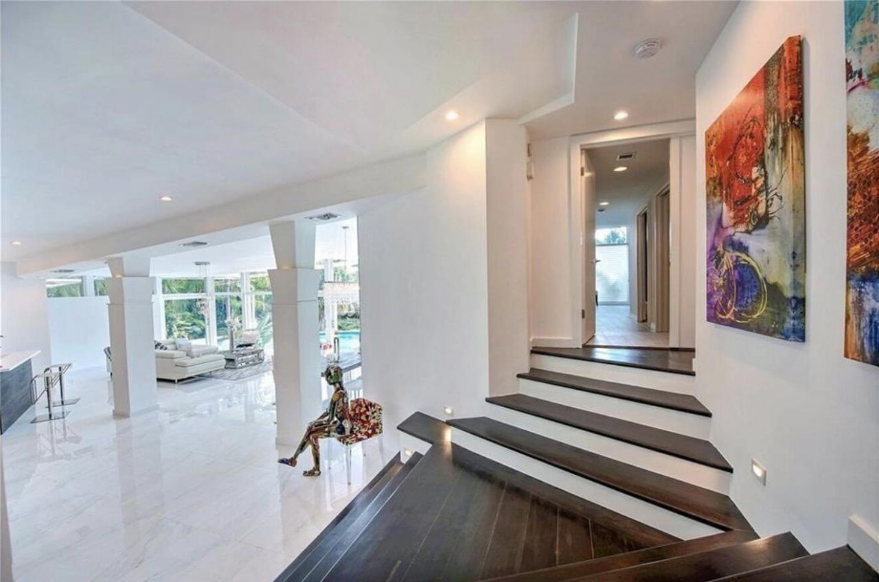 28 Pelican Drive, Fort Lauderdale, FL 33301 Photo