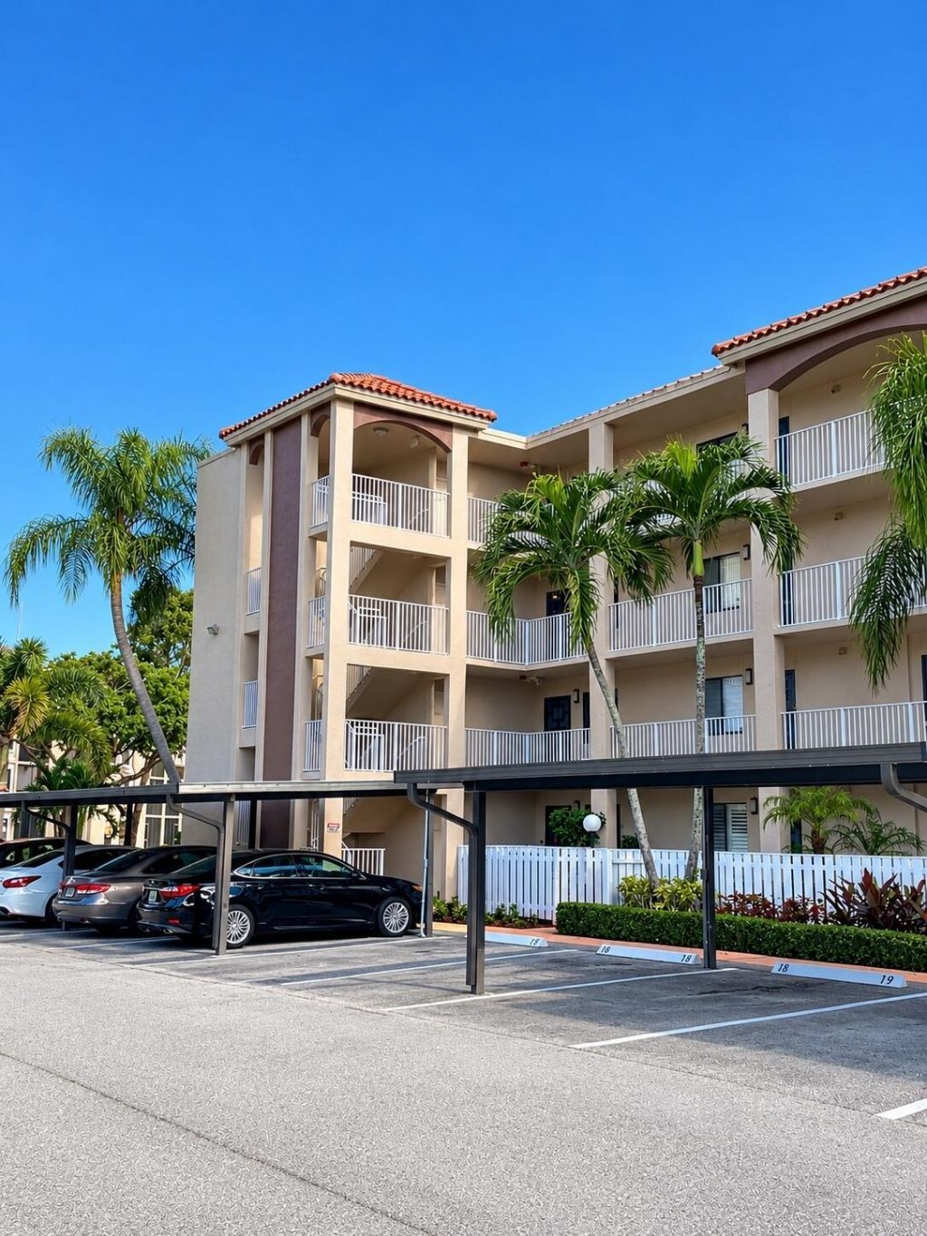 6065 Pointe Regal Circle, Unit 301, Delray Beach, FL 33484 Photo
