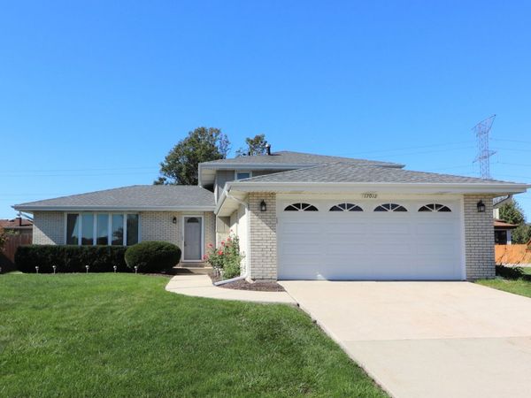 17012 Grissom Drive, Tinley Park, IL 60477