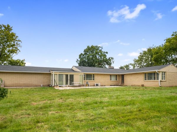 400 Sugar Creek Drive , Joliet, IL 60433