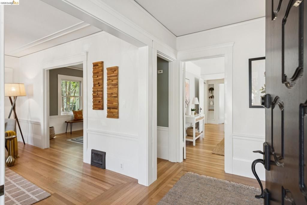 1163 El Centro Ave, Oakland, CA 94602 Main Photo